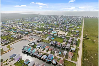 16708 Cabeza De Vaca, Jamaica Beach, TX 77554 - Photo 31