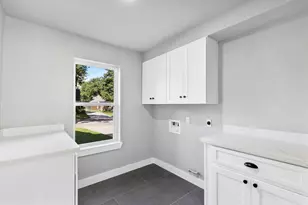 3202 Hickory Falls Dr, Kingwood, TX 77345 - Photo 17