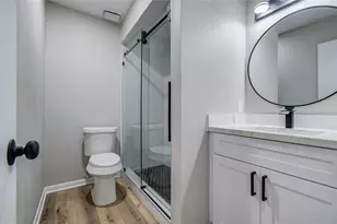 1147 Country Pl Dr, Houston, TX 77079 - Photo 23