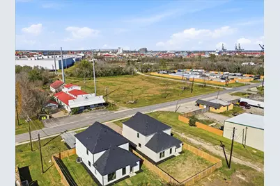 320 E Main Street, La Porte, TX 77571 - Photo 39