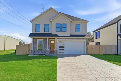 320 E Main Street, La Porte, TX 77571 - Photo 1