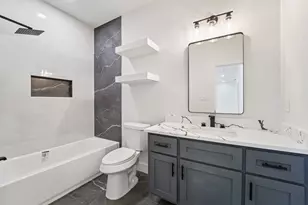 320 E Main St, La Porte, TX 77571 - Photo 29