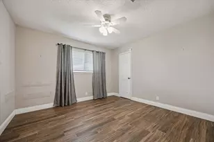 3019 Triway Ln, Houston, TX 77043 - Photo 15