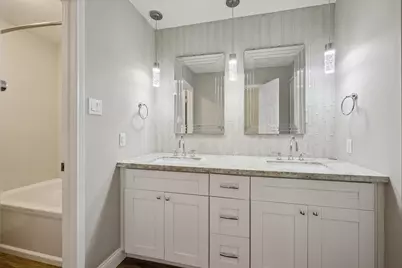 3019 Triway Lane, Houston, TX 77043 - Photo 17