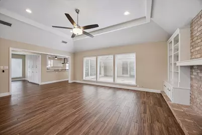 3019 Triway Lane, Houston, TX 77043 - Photo 9