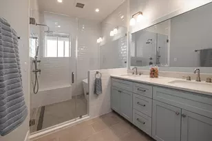 2602 E Seaside Dr, Galveston, TX 77550 - Photo 15