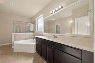 706 Fairway Dr, La Porte, TX 77571 - Photo 41