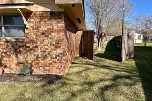 4108 Crescent Dr, Bay City, TX 77414 - Photo 5