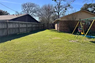 4108 Crescent Dr, Bay City, TX 77414 - Photo 11