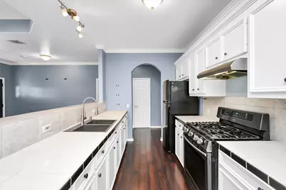9006 Ledge Street, Houston, TX 77075 - Photo 7