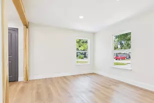 58 Trenwood Ln, Houston, TX 77022 - Photo 7