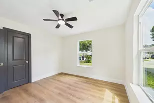 58 Trenwood Ln, Houston, TX 77022 - Photo 21