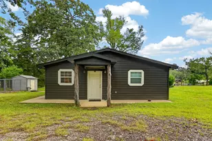 10329 Clyde Acord Rd, Franklin, TX 77856 - Photo 3