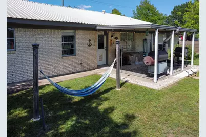 107 E Reunion Street, Fairfield, TX 75840 - Photo 9