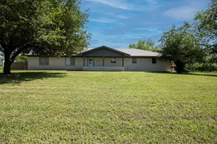 107 E Reunion St, Fairfield, TX 75840 - Photo 15