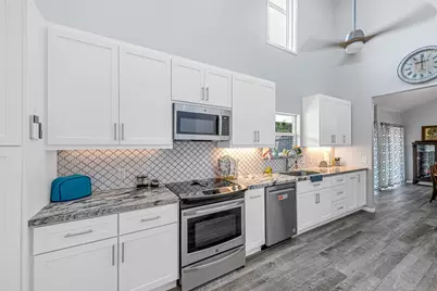 201 Hillcrest Drive, Richmond, TX 77469 - Photo 17