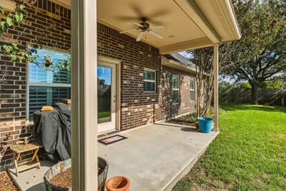 227 Village Dr, Sealy, TX 77474 - Photo 43
