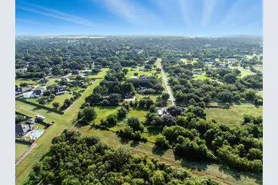 300 Mustang Road, Alvin, TX 77511 - Photo 21