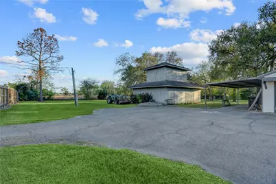 300 Mustang Road, Alvin, TX 77511 - Photo 5