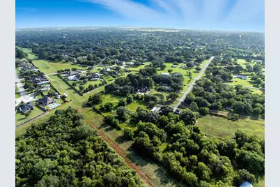 300 Mustang Road, Alvin, TX 77511 - Photo 19