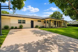 526 14th St, Hempstead, TX 77445 - Photo 5