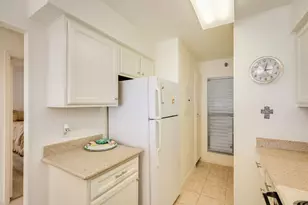 7700 Seawall Blvd, Galveston, TX 77551 - Photo 13