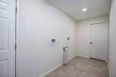 109 Staples Drive, Baytown, TX 77523 - Photo 23