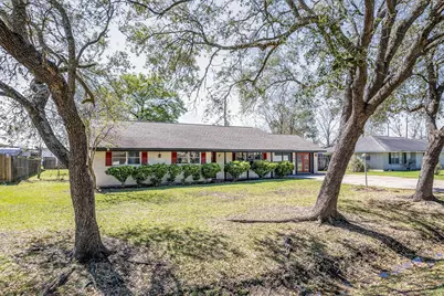 109 Staples Drive, Baytown, TX 77523 - Photo 5