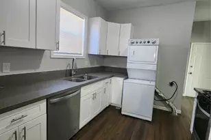 506 9th St, Hempstead, TX 77445 - Photo 19