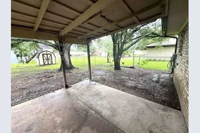 1722 Briar Lane, Wharton, TX 77488 - Photo 17