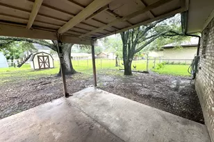 1722 Briar Ln, Wharton, TX 77488 - Photo 17