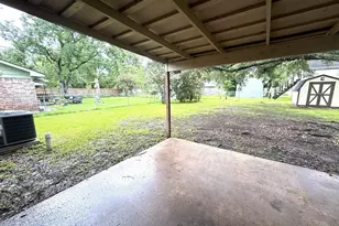 1722 Briar Ln, Wharton, TX 77488 - Photo 15