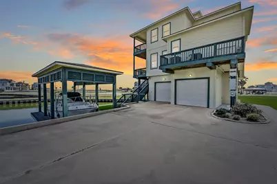 1 Loggerhead, Hitchcock, TX 77563 - Photo 5