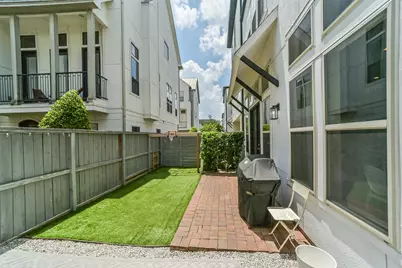 5715 Arabelle Lake Street, Houston, TX 77007 - Photo 39