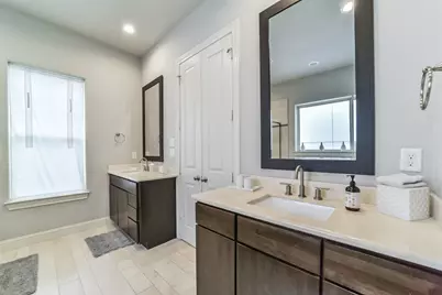 5715 Arabelle Lake Street, Houston, TX 77007 - Photo 19