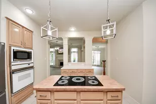 1123 Spinnaker Way, Sugar Land, TX 77498 - Photo 9