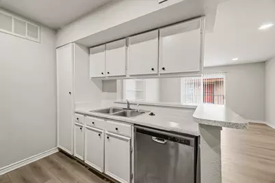 12955 Woodforest Boulevard #26, Houston, TX 77015 - Photo 9