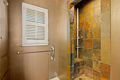 10626 Valley Forge Drive, Houston, TX 77042 - Photo 19