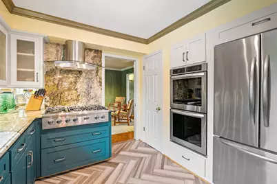 10626 Valley Forge Drive, Houston, TX 77042 - Photo 5