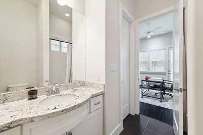 5212 Larkin Street, Houston, TX 77007 - Photo 9