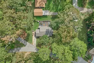 21128 Huckleberry Ln, Montgomery, TX 77316 - Photo 3