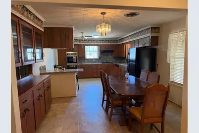 285 Meadowview Drive, El Campo, TX 77437 - Photo 11