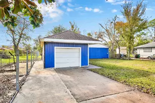 7514 Glen Manor Dr, Houston, TX 77028 - Photo 7