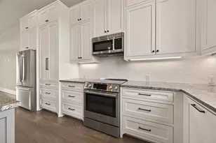 2461 Baycrest Dr, Houston, TX 77058 - Photo 11