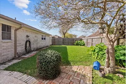 1718 23rd Avenue N, Texas City, TX 77590 - Photo 31