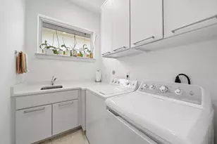 6610 Sivley St, Houston, TX 77055 - Photo 45