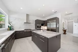 6610 Sivley St, Houston, TX 77055 - Photo 29