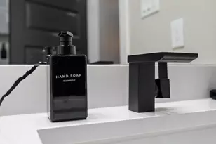 6904 Covington Dr, Houston, TX 77091 - Photo 39