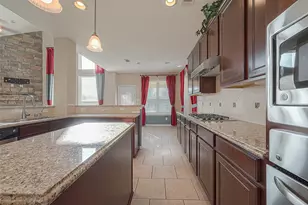 7530 Newbury Trail, Sugar Land, TX 77479 - Photo 19