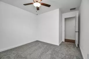 1110 Fringed Bluestar Dr, Rosharon, TX 77583 - Photo 19